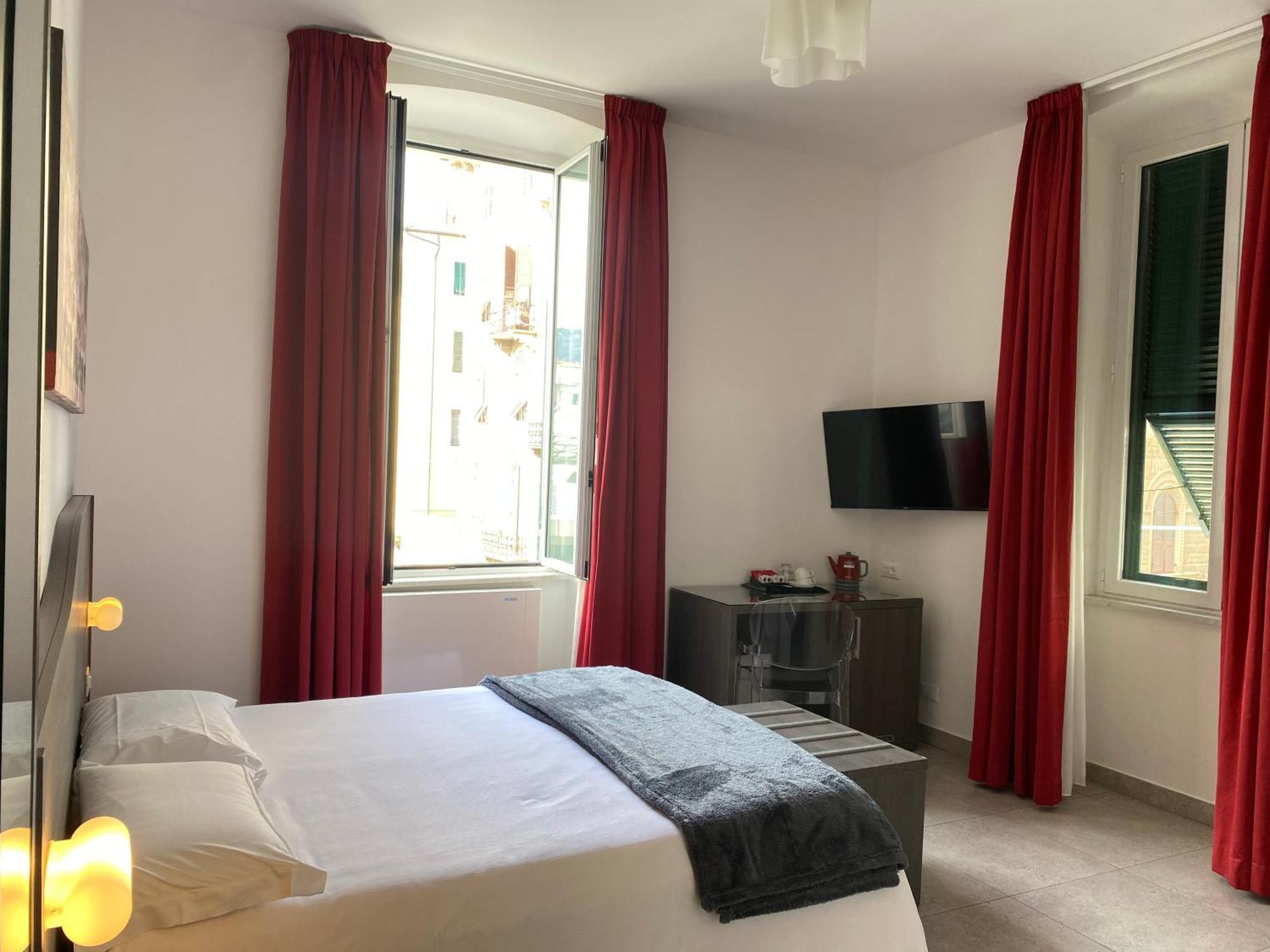 54 Rosselli Rooms Специя Экстерьер фото