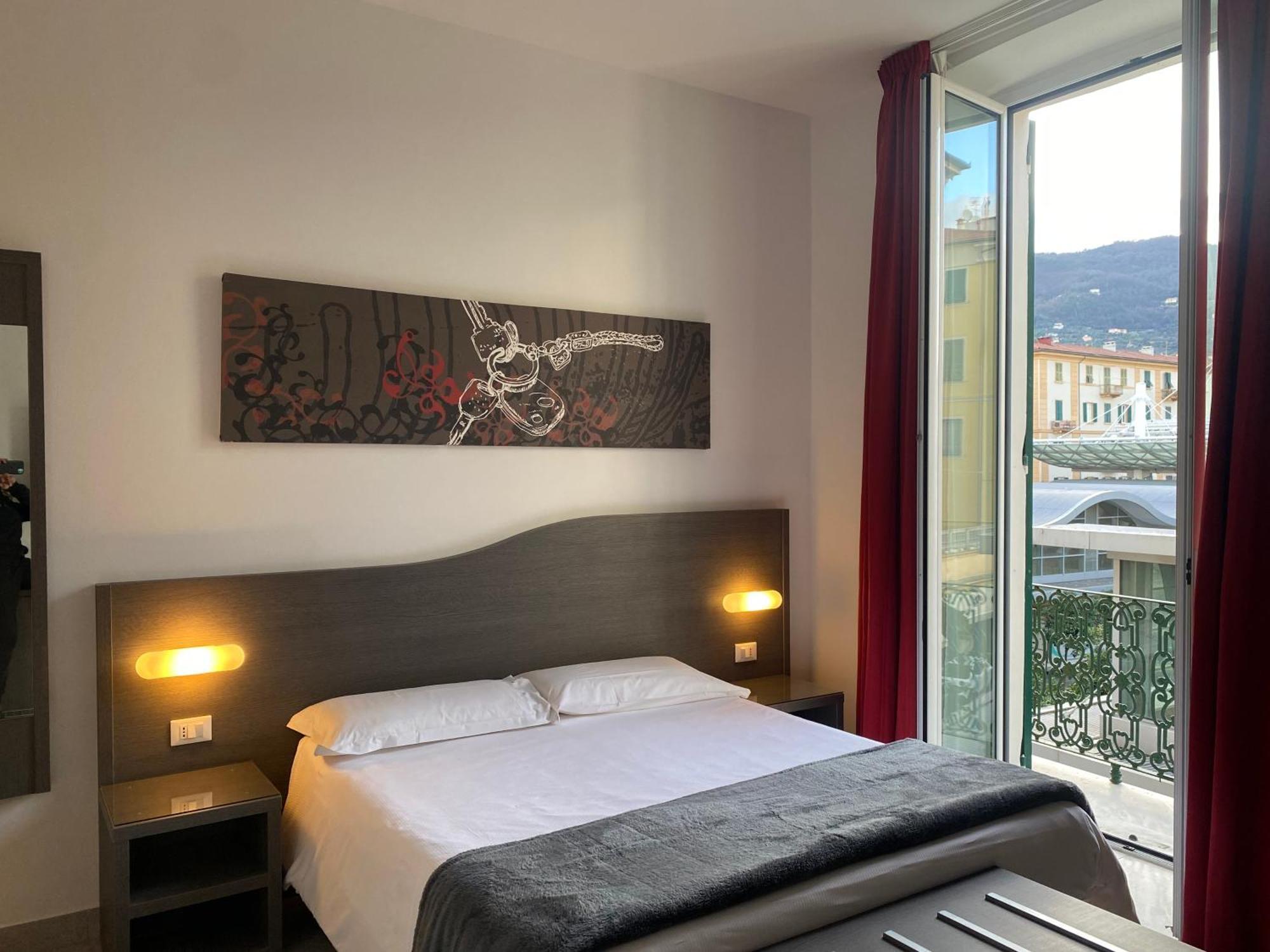 54 Rosselli Rooms Специя Экстерьер фото