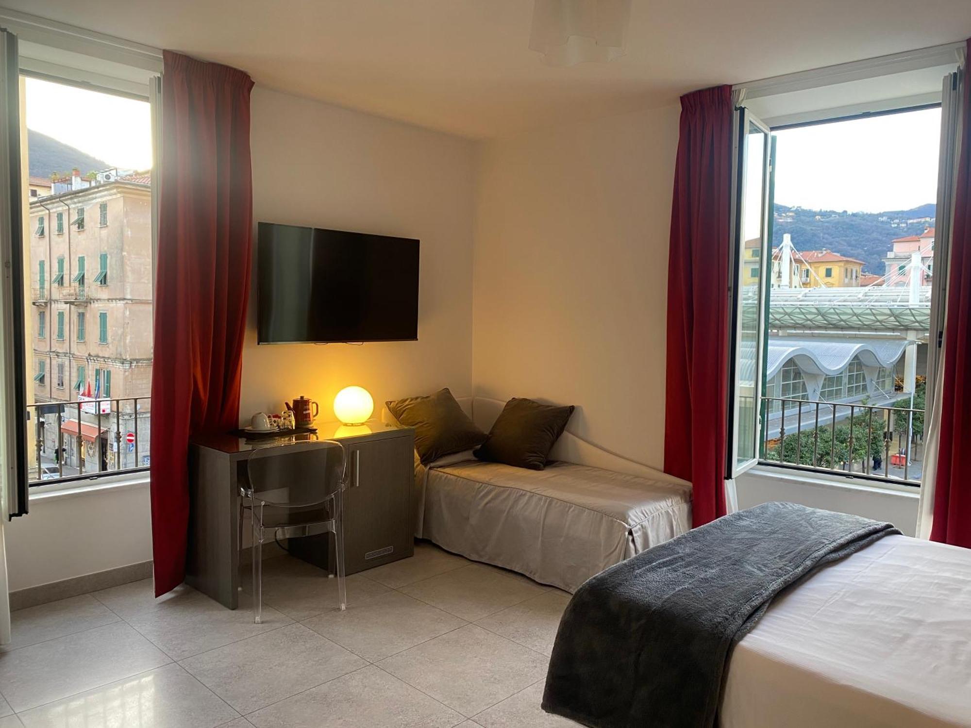 54 Rosselli Rooms Специя Экстерьер фото