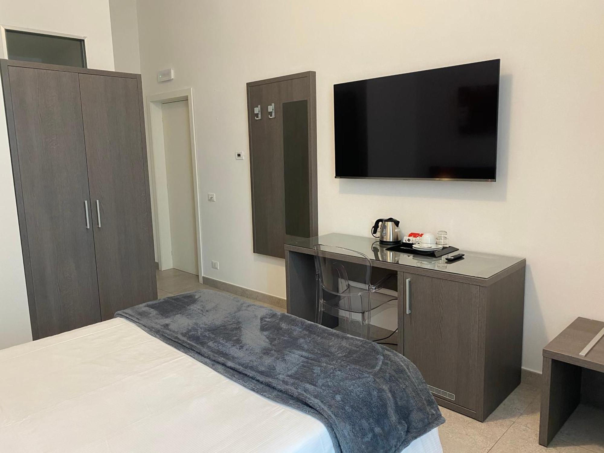 54 Rosselli Rooms Специя Экстерьер фото