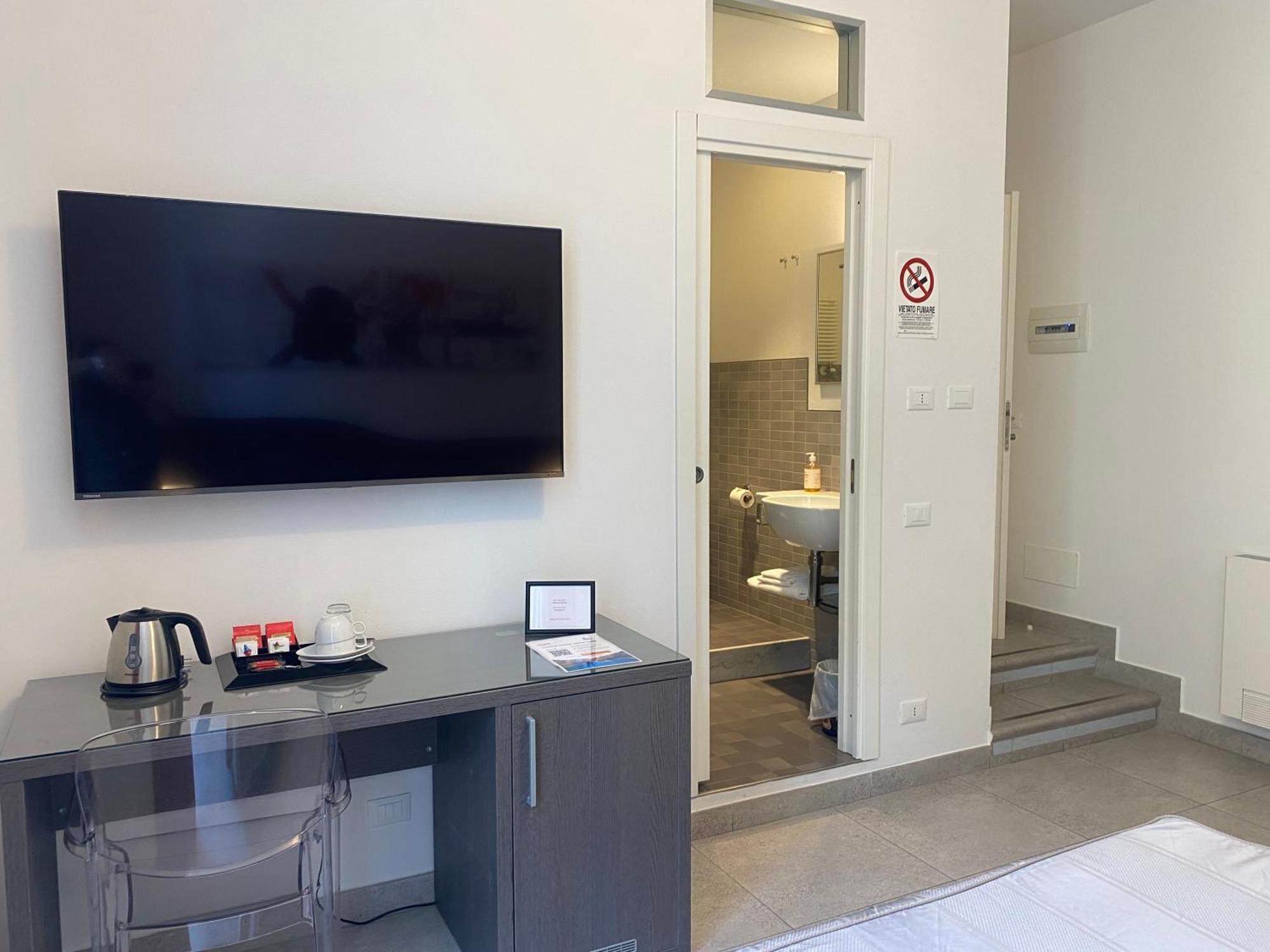 54 Rosselli Rooms Специя Экстерьер фото